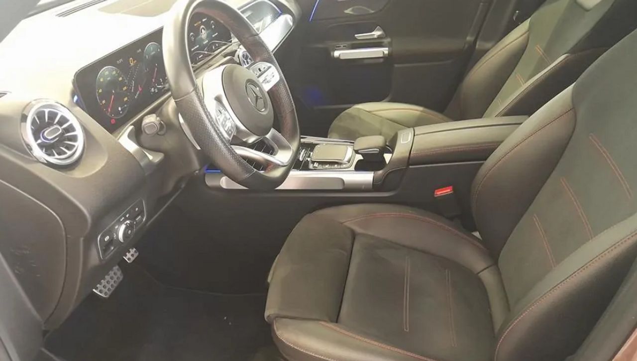 mercedes clase glb 2023 / foto grande (3)
