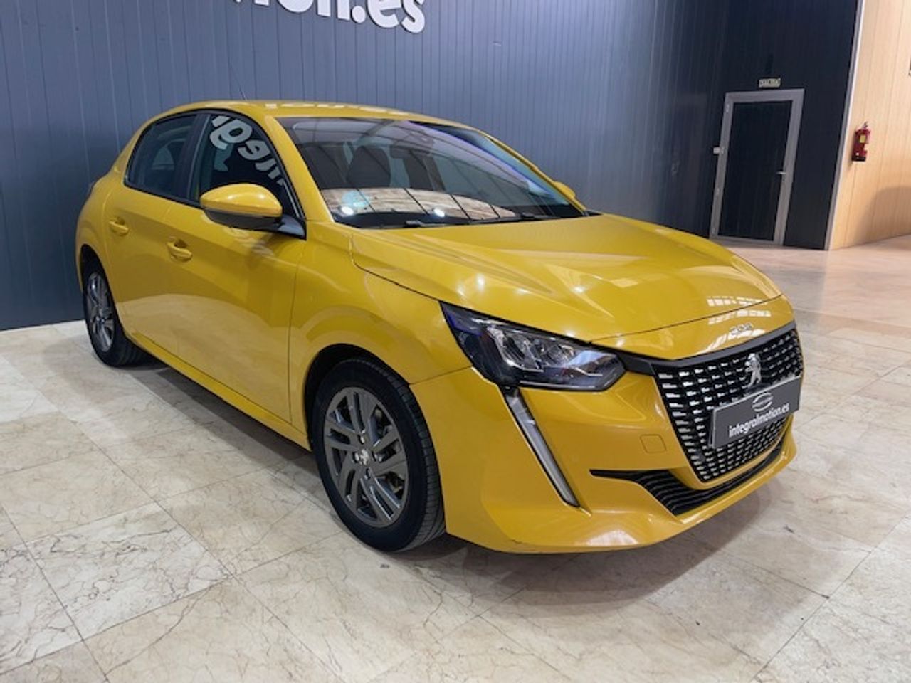 peugeot 208 2021 / foto grande (3)