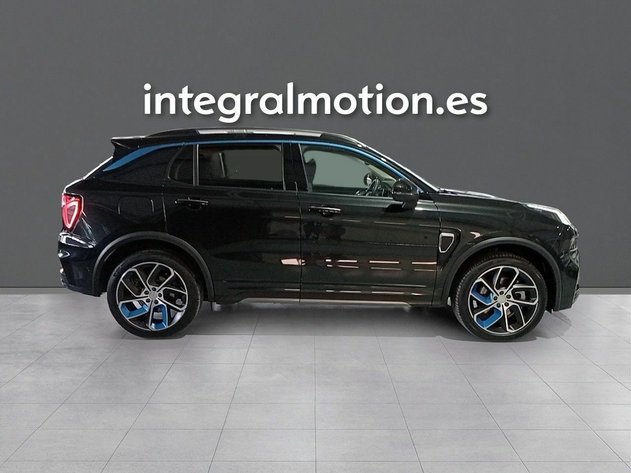 lynk & co 01 2022 / foto grande (3)