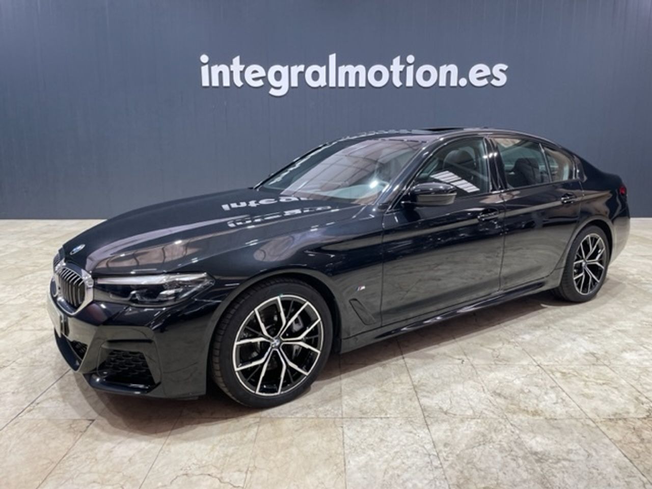 Furgoneta de mudanza en madrid  de segunda mano en Madrid - bmw serie 5 2021 /