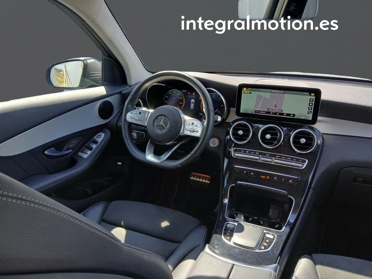 mercedes glc 2021 / foto grande (3)