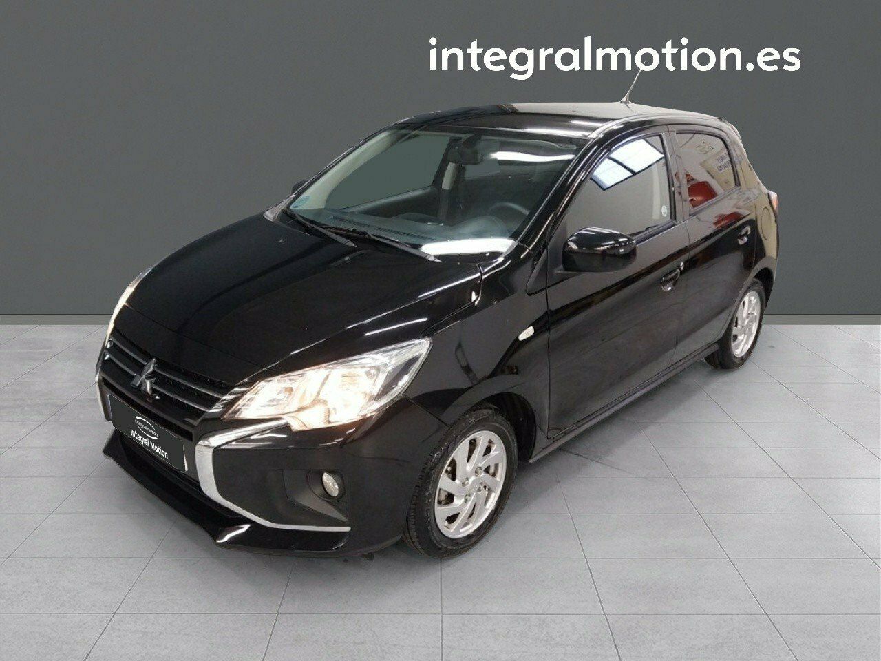 Foto mitsubishi space star 2024 /