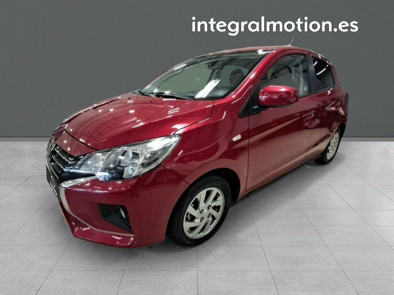 Foto mitsubishi space star 2024 /