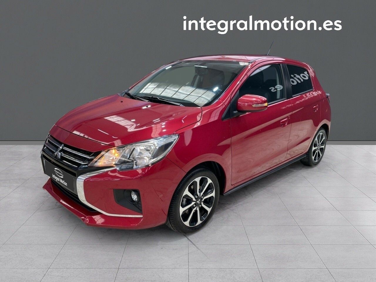 Foto mitsubishi space star 2023 /
