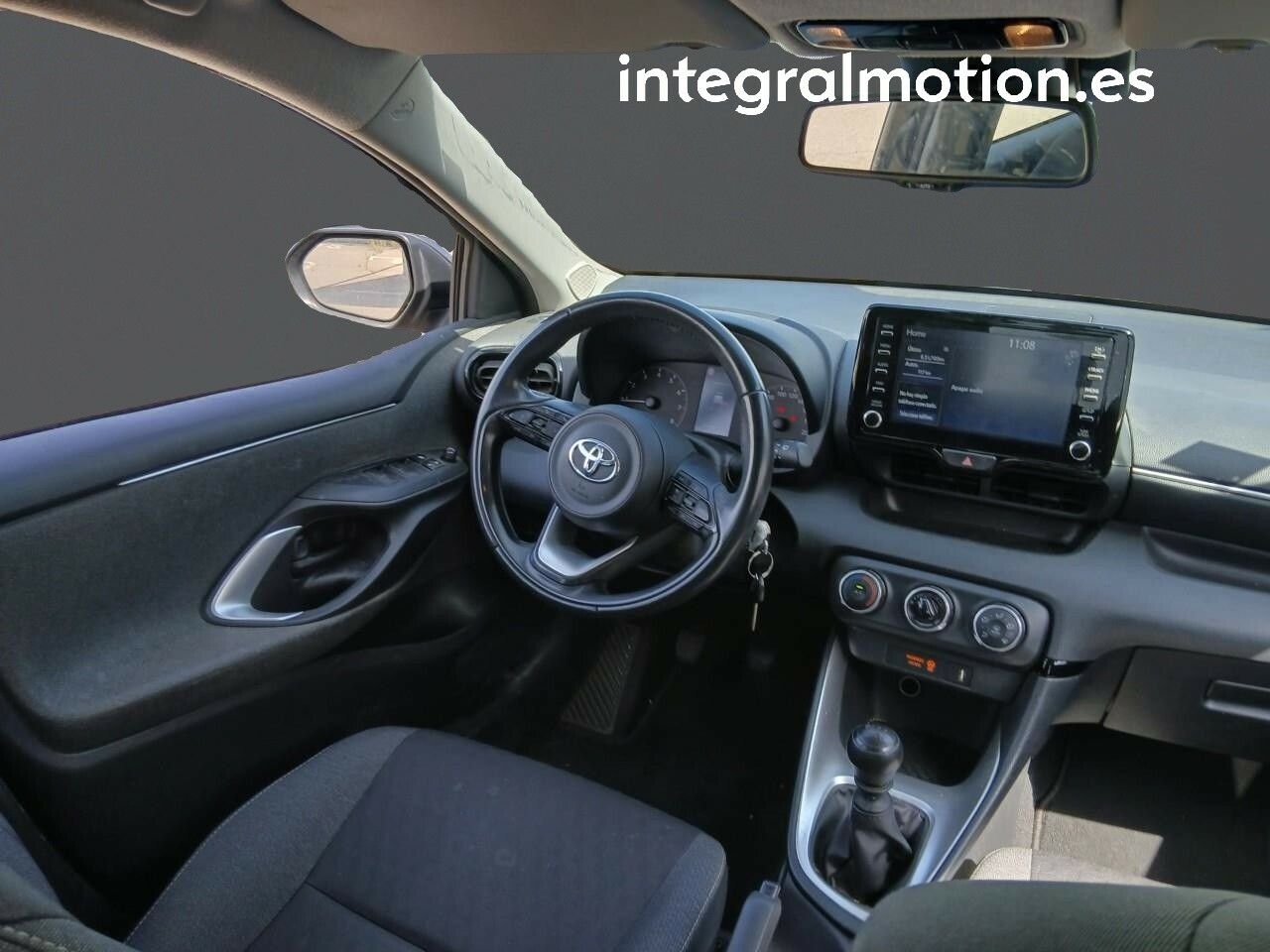 toyota yaris 2021 / foto grande (3)