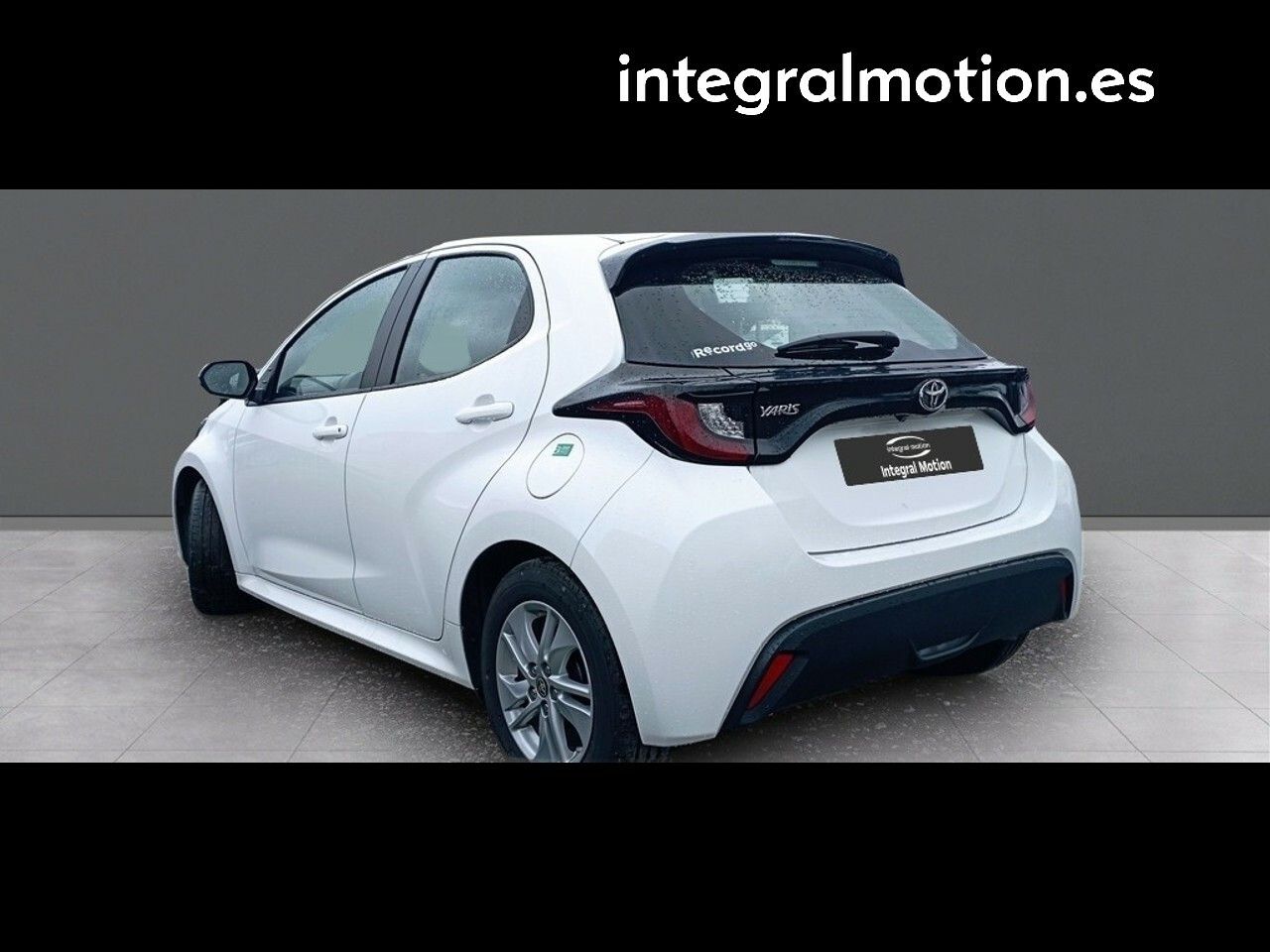 toyota yaris 2024 / foto grande (3)