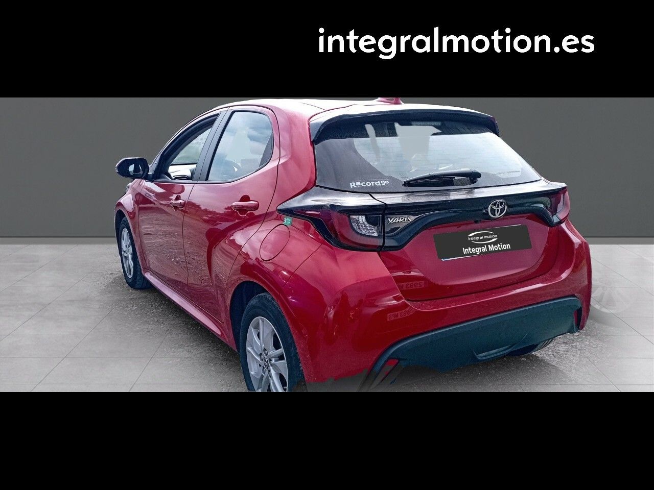 toyota yaris 2024 / foto grande (3)