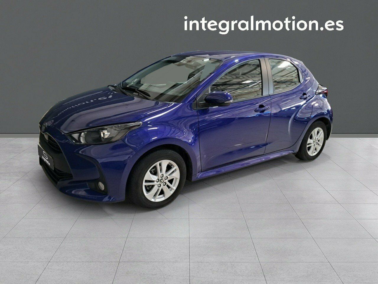 toyota yaris 2024 /
