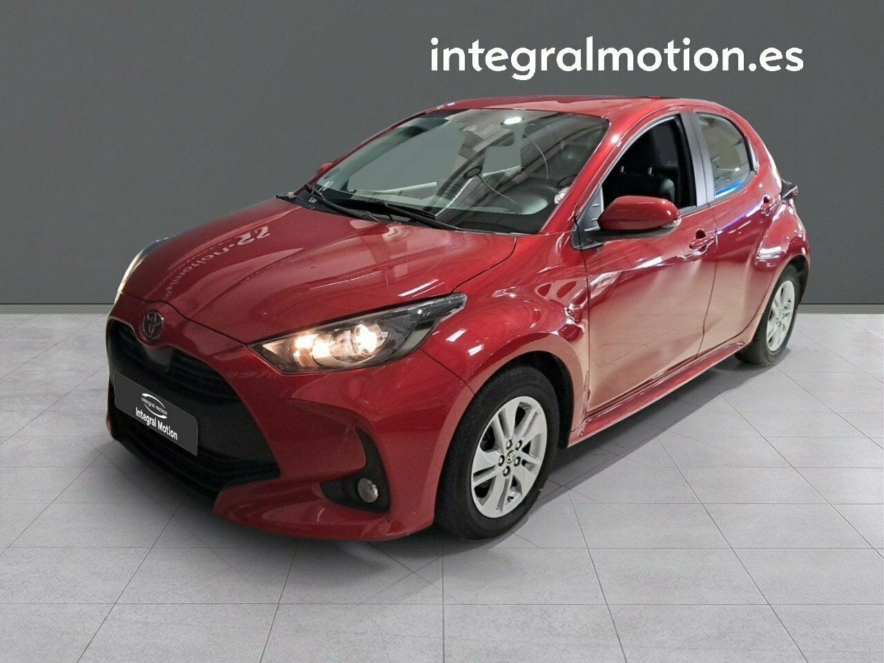 toyota yaris 2024 /