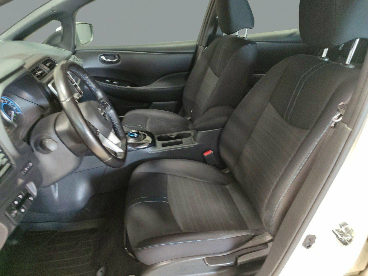 Nissan Leaf 40kWh Acenta - foto 6