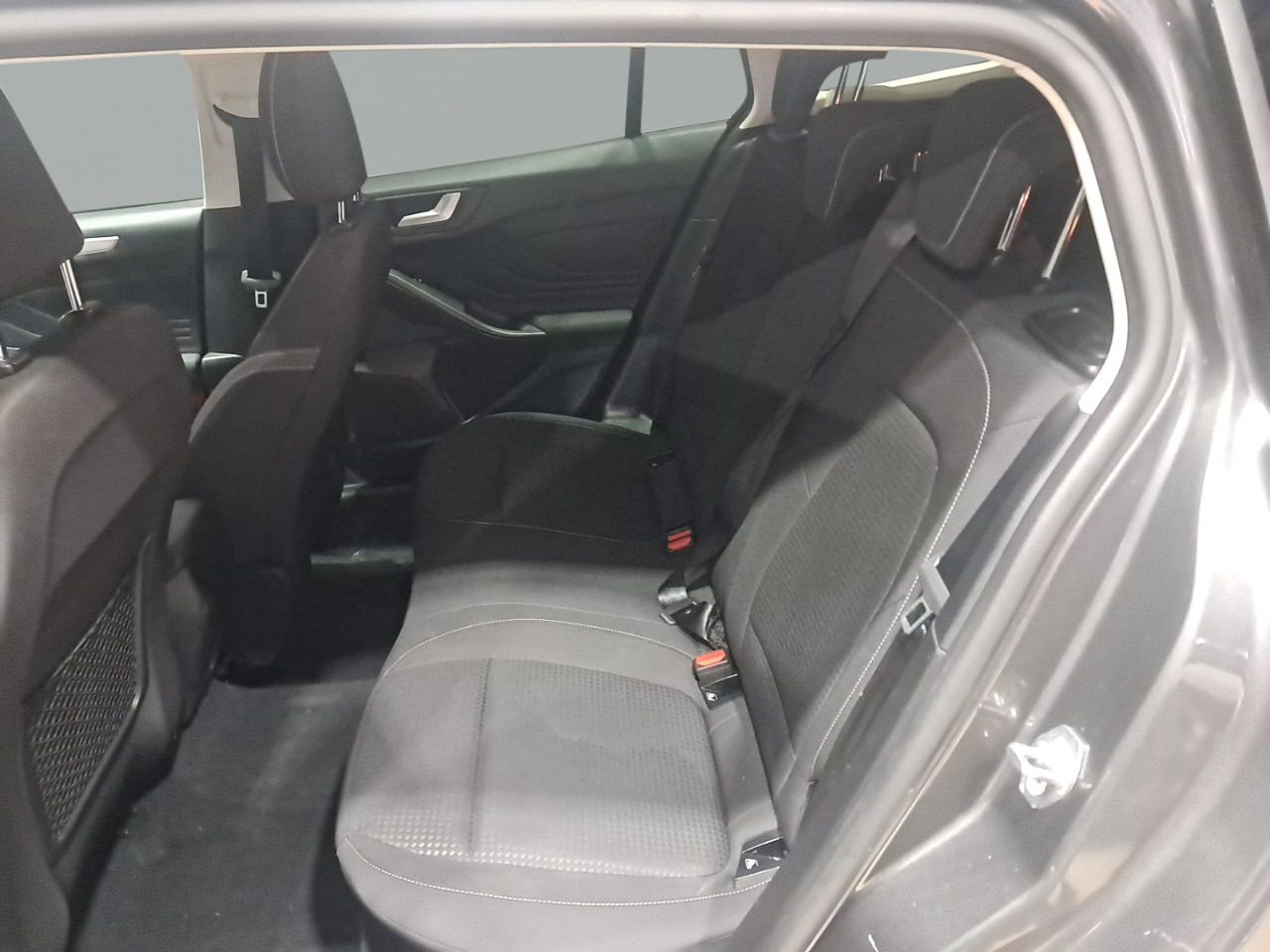 Ford Focus 1.0 Ecoboost 74kW Trend - foto 10