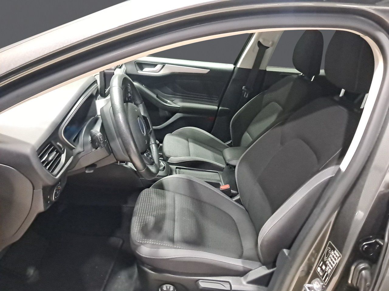 Ford Focus 1.0 Ecoboost 74kW Trend - foto 6