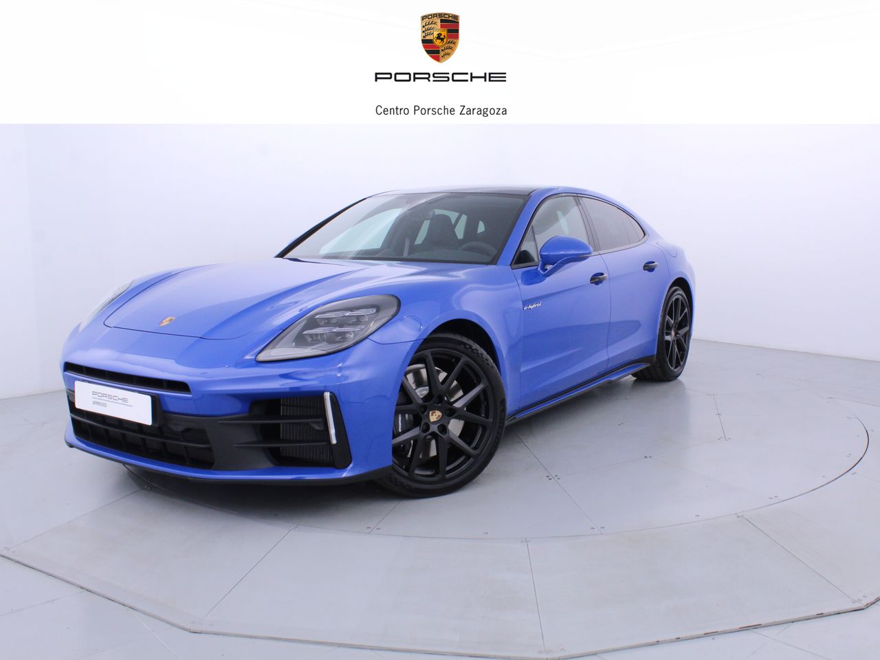 porsche panamera 2024 /