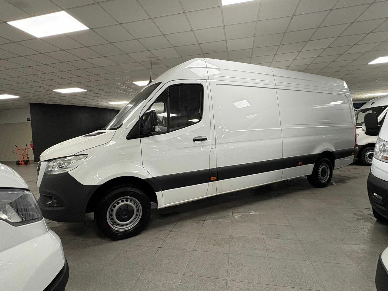 mercedes sprinter 2024 / foto grande (3)
