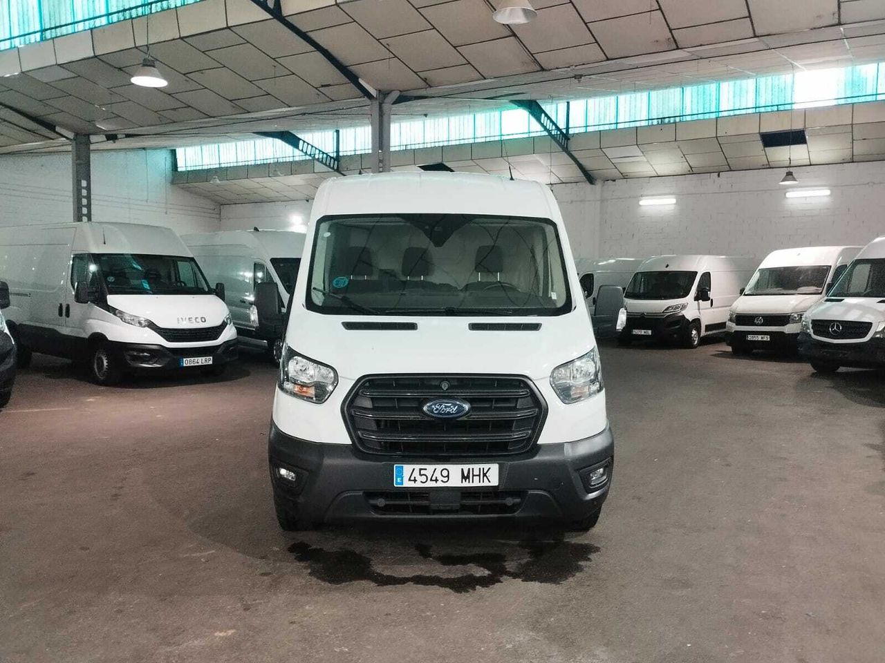 ford transit  furgon 2023 / foto grande (2)