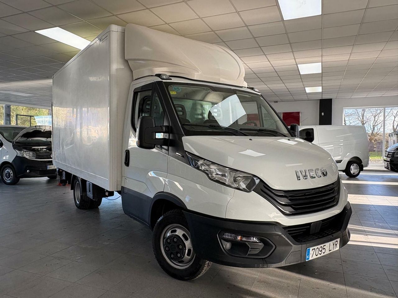 iveco daily 2022 / foto grande (3)