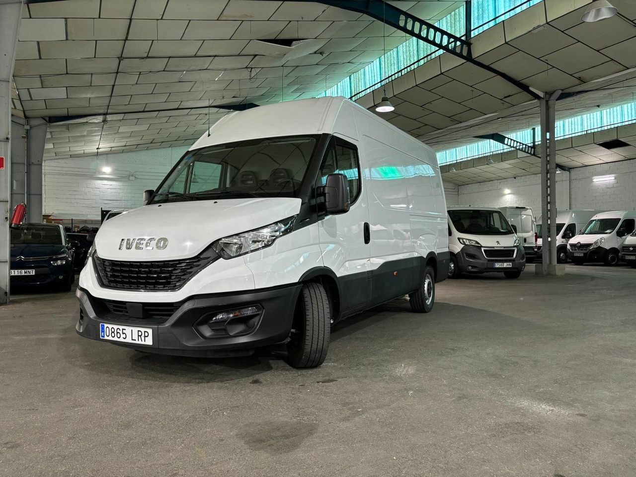 iveco daily 2022 / foto grande (2)