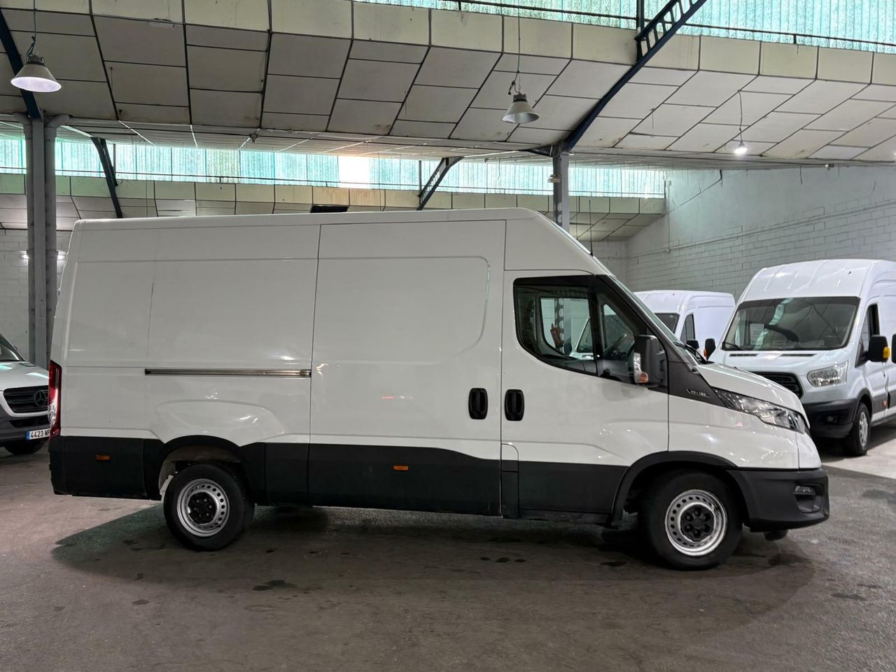 iveco daily 2022 / foto grande (2)