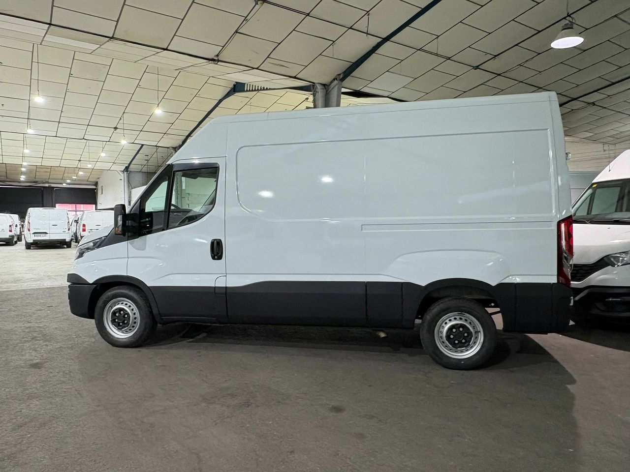 iveco daily 2022 / foto grande (3)