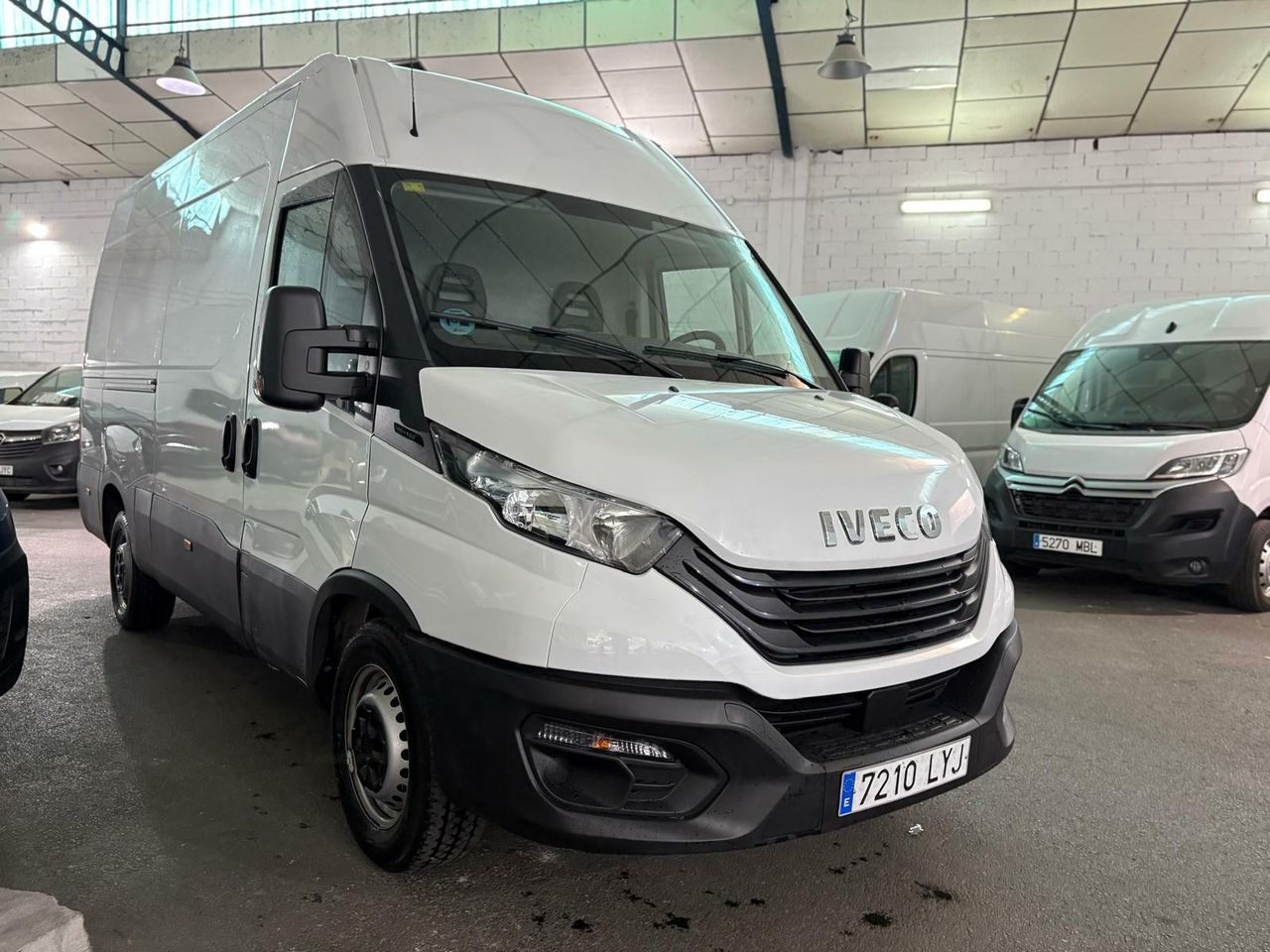 iveco daily 2022 / foto grande (2)