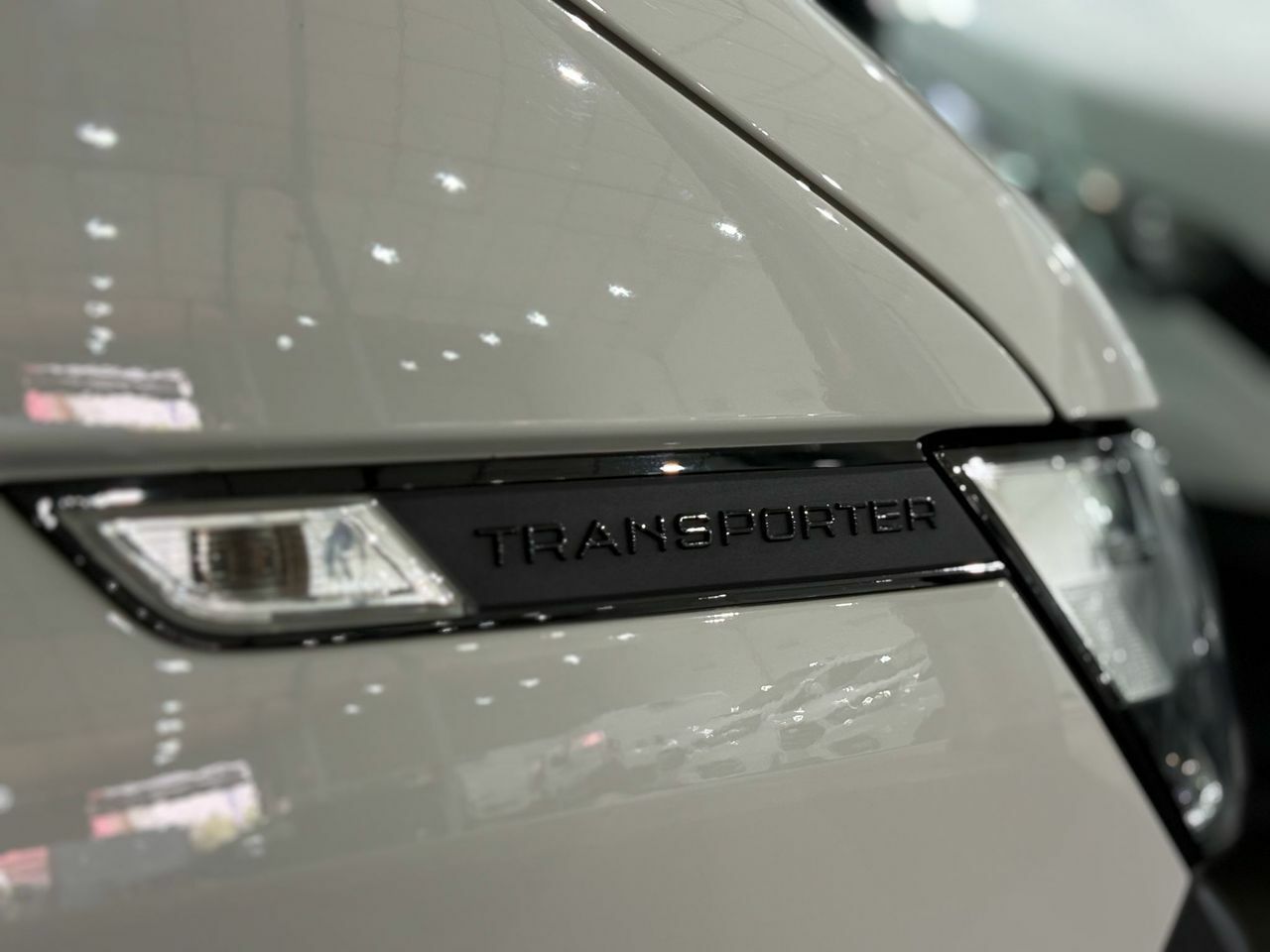 volkswagen transporter 2021 / foto grande (3)