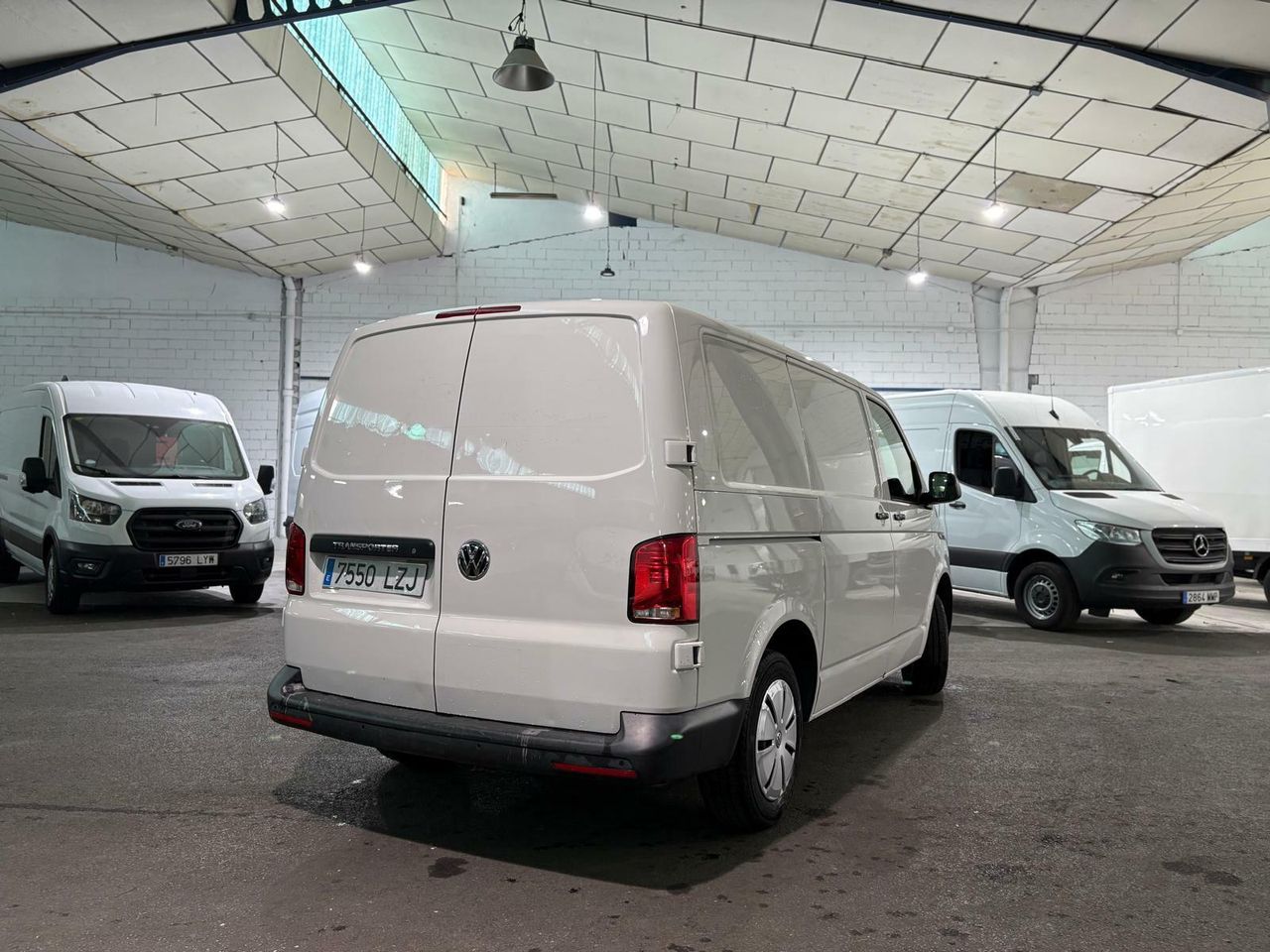 volkswagen transporter 2022 / foto grande (3)