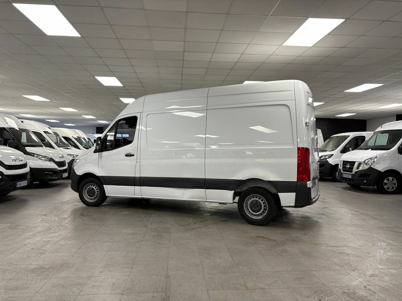 mercedes sprinter 2022 / foto grande (3)