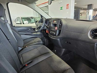 Mercedes Vito TOURER 116CDI 9 PLAZAS LARGA 