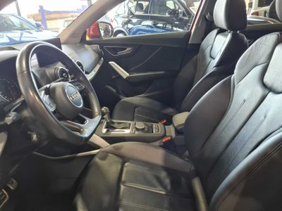 Audi Q2 Audi Q2 1.6 TDi Design Pano Aut. Navi Sport-Leather Klima PDC ... Automático