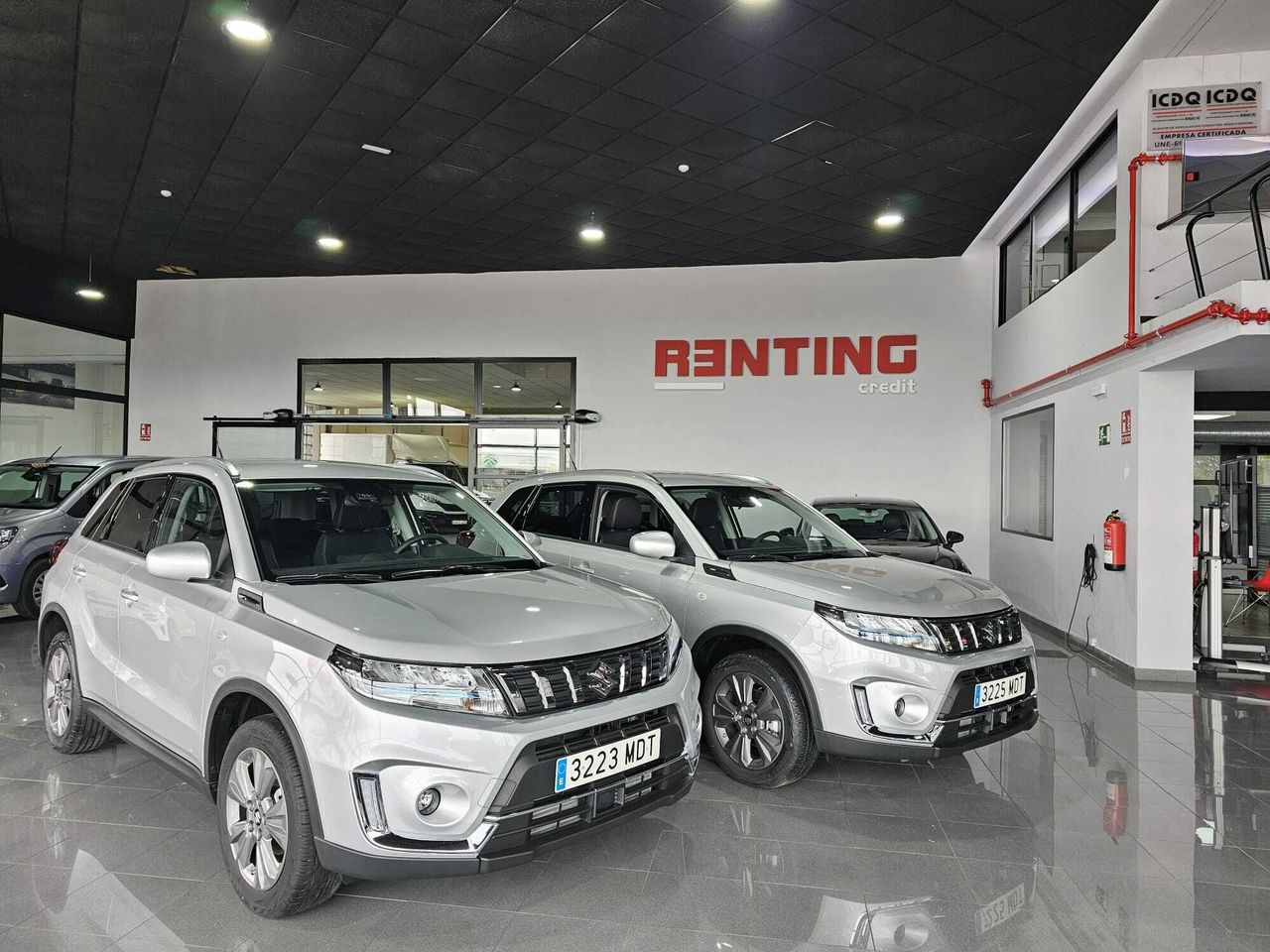 suzuki grand vitara 2023 /