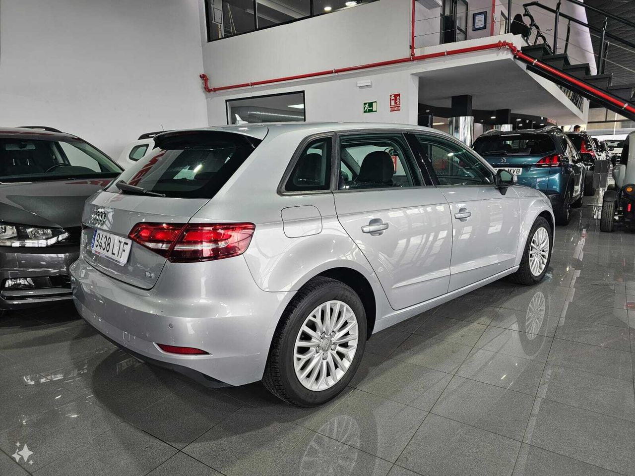 Audi A3 Audi A3 SB 1.6 TDi Aut. Xenon Navi Klima PDC ... Audi A3 SB 1.6 TDi Aut. Xenon  - Foto 2