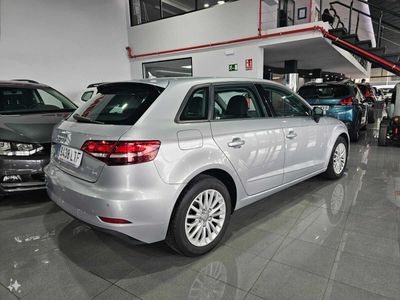 Audi A3 Audi A3 SB 1.6 TDi Aut. Xenon Navi Klima PDC ... Audi A3 SB 1.6 TDi Aut. Xenon 