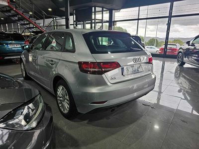 Audi A3 Audi A3 SB 1.6 TDi Aut. Xenon Navi Klima PDC ... Audi A3 SB 1.6 TDi Aut. Xenon 