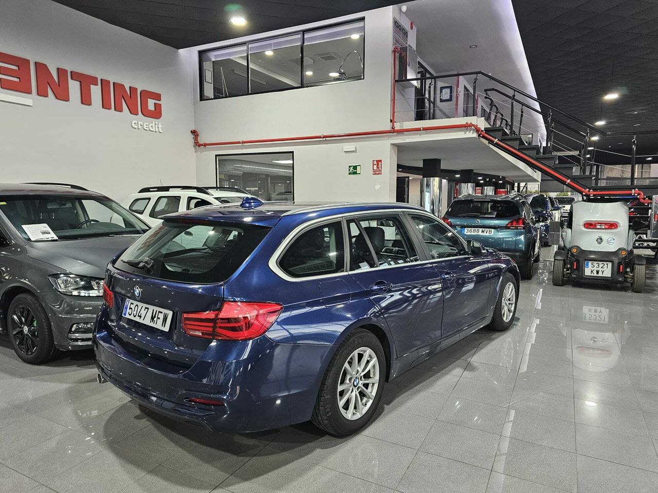 BMW Serie 3 316D 2.0 115CV TOURING  - Foto 2