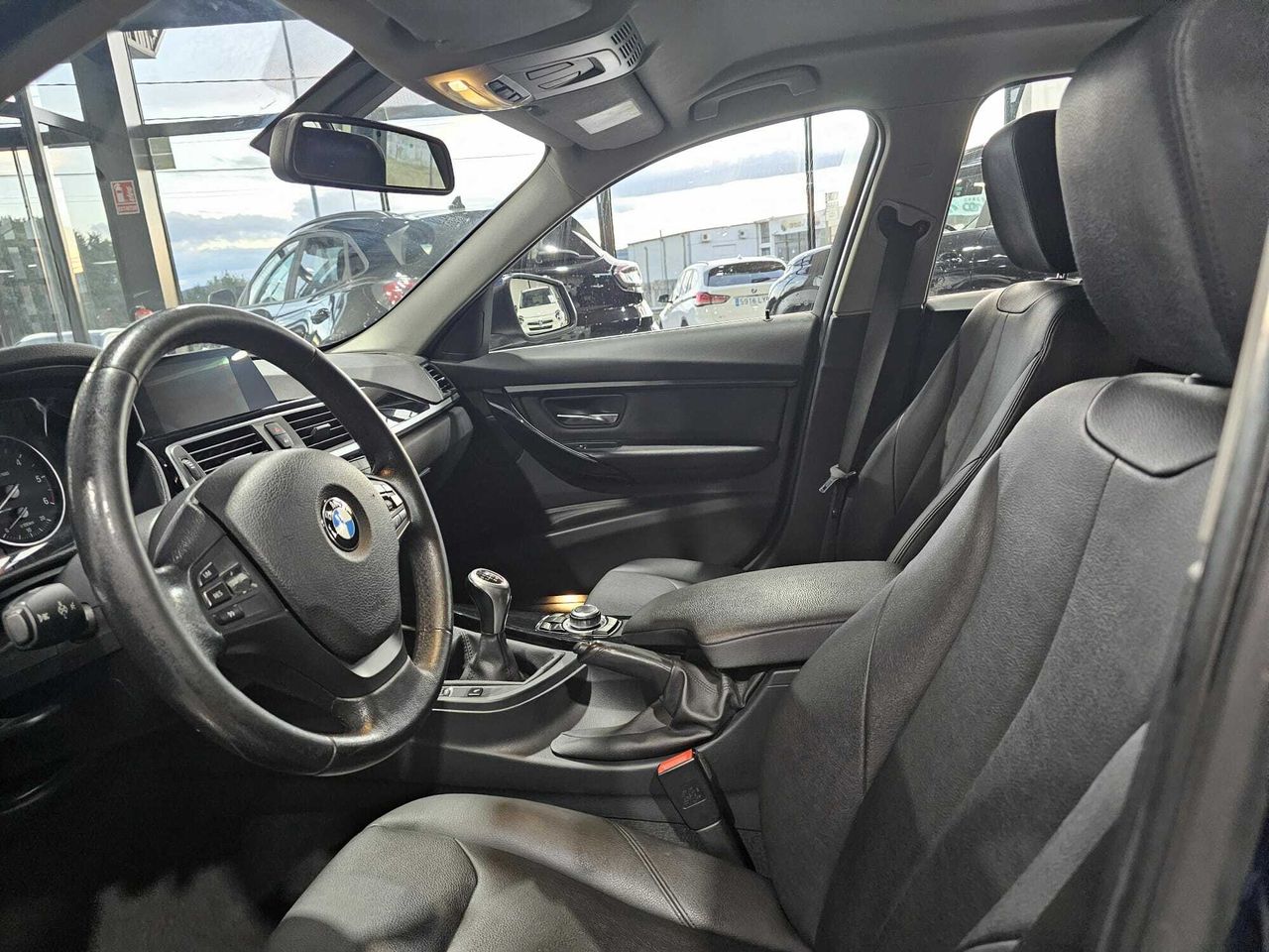 BMW Serie 3 316D 2.0 115CV TOURING  - Foto 2