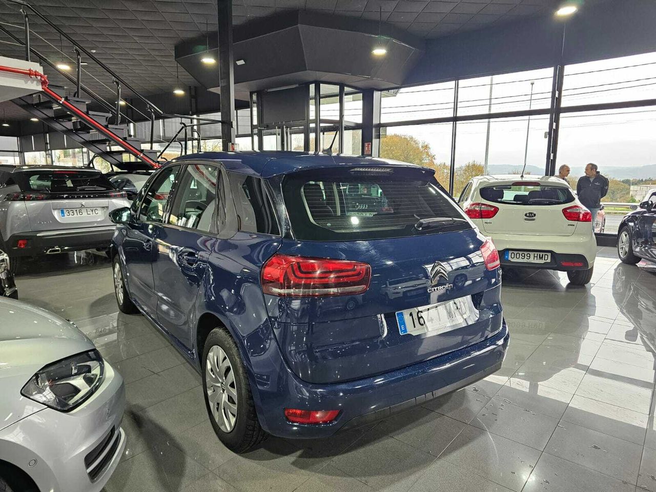 Citroën C4 Picasso 1.6HDI 120CV AUTOMATICO  - Foto 2