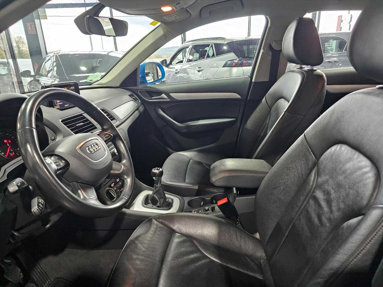 Audi Q3 2.0TDI 136CV   - Foto 2