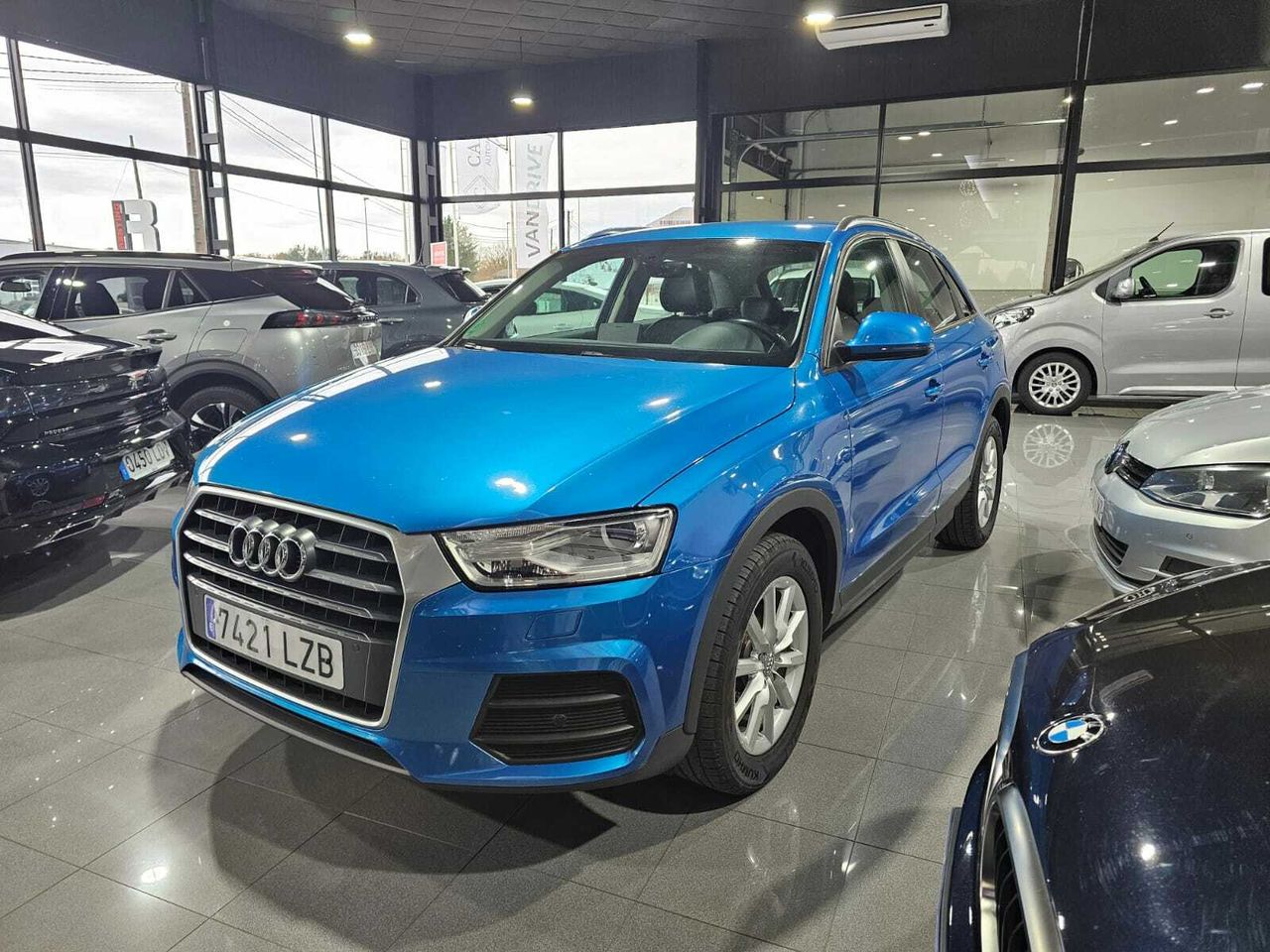 Audi Q3 2.0TDI 136CV   - Foto 2