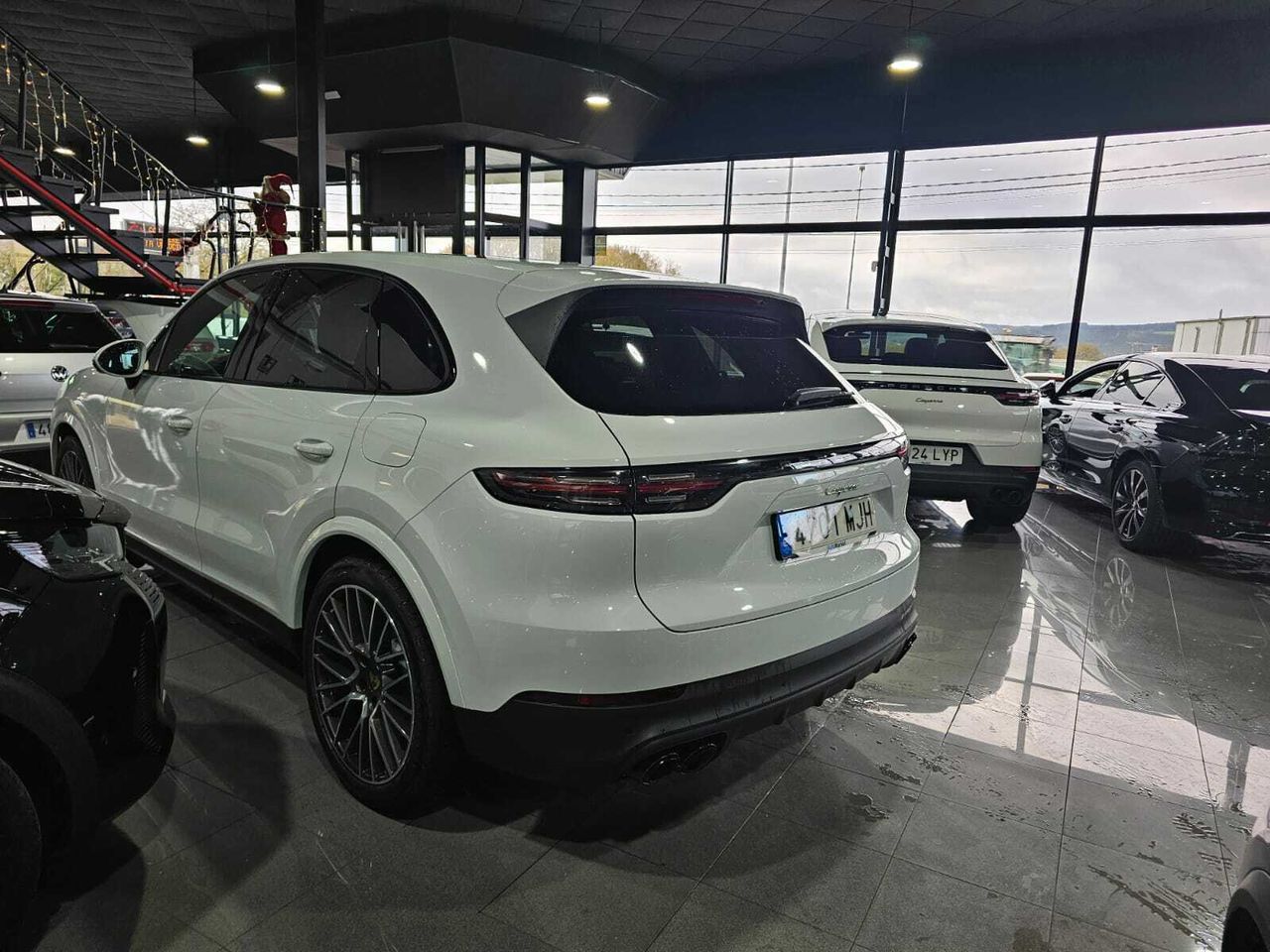 Porsche Cayenne E-Hybrid  - Foto 2