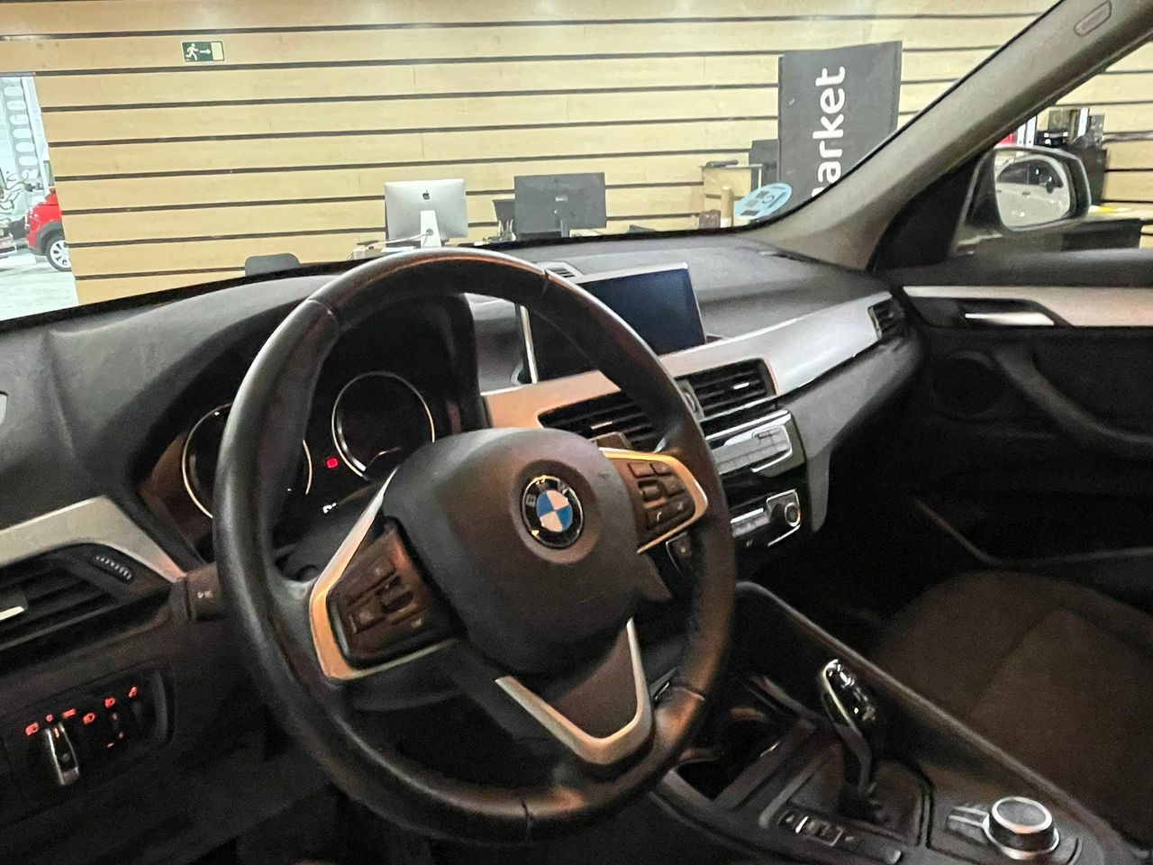 BMW X1 18D SDRIVE AUTOMATICO  - Foto 2