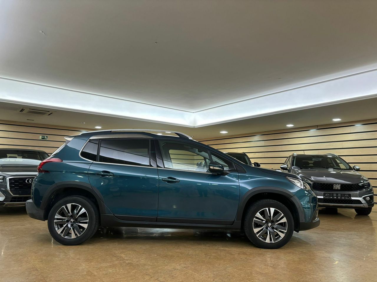 peugeot 2008 2019 / foto grande (2)