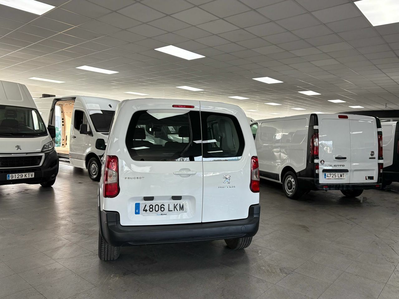 Peugeot Rifter COMBI 5 ACESS BL MIXTA - Foto 2