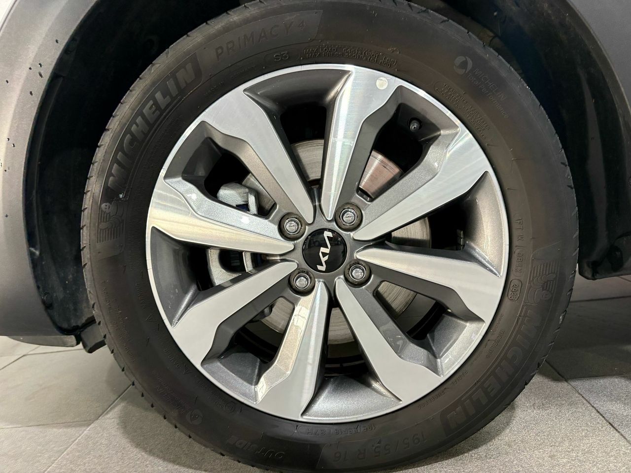 Kia Stonic 1.0 TGDi MHEV MT Drive  - Foto 2