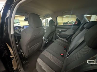 Peugeot 3008 3008 1.6 Blue HDi  Blue Navi Sport-Seats Klima PDC ...