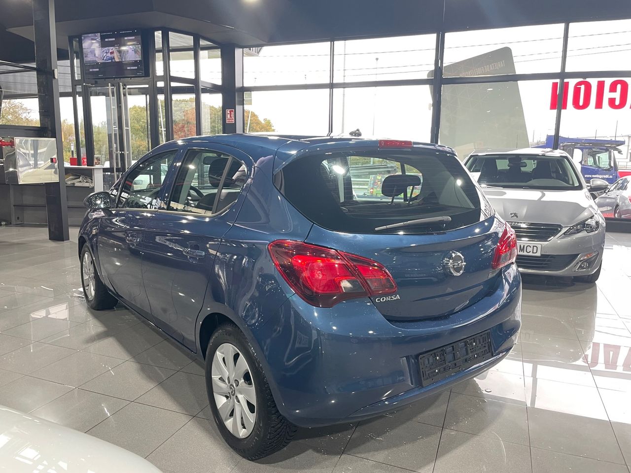 Opel Corsa 1.2 70CV  - Foto 2