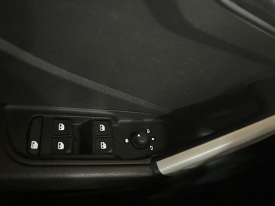 Audi Q2 1.0 TFSI Design LED-Xenon Navi Klima PDC ... 