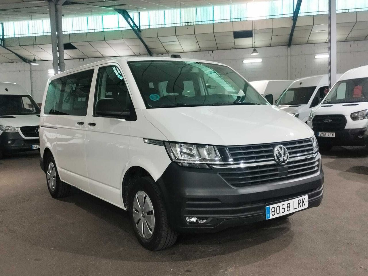 Volkswagen Caravelle CORTA 2.0 TDI 81KW (110CV) BMT  - Foto 2