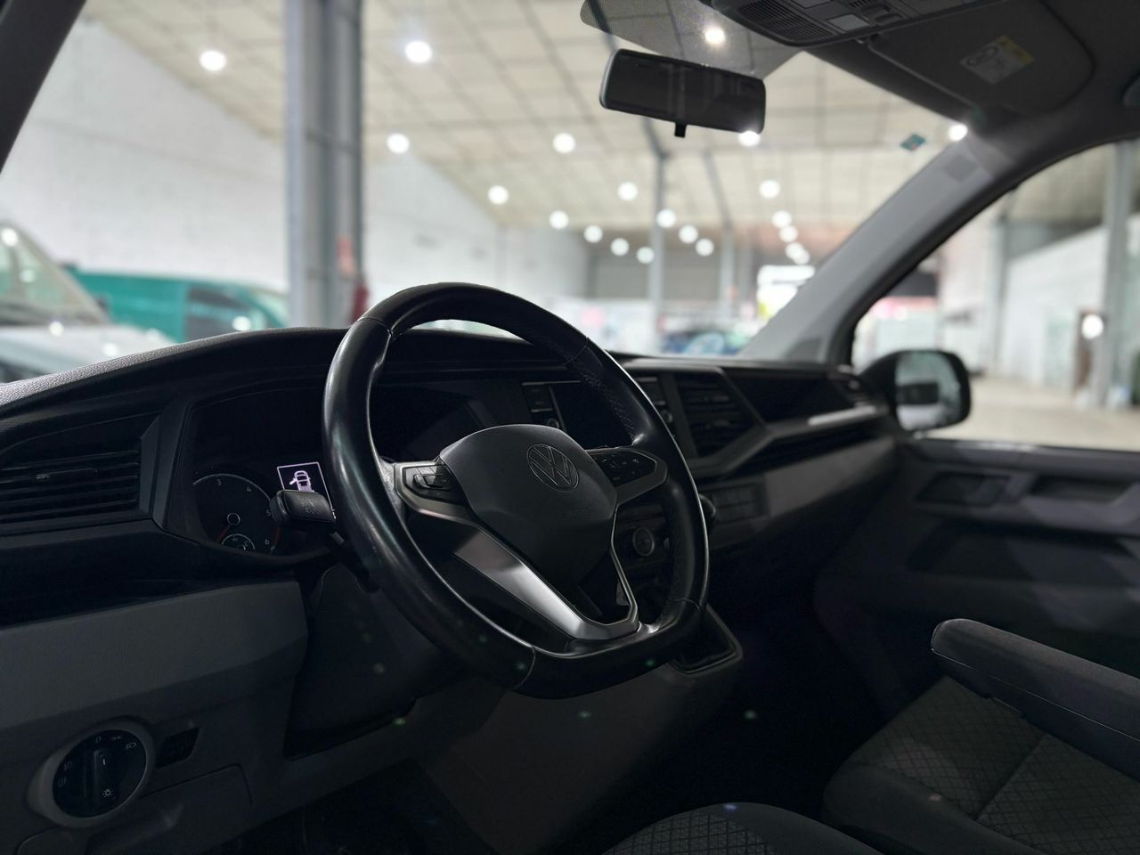 Volkswagen Caravelle CORTA 2.0 TDI 81KW (110CV) BMT  - Foto 2