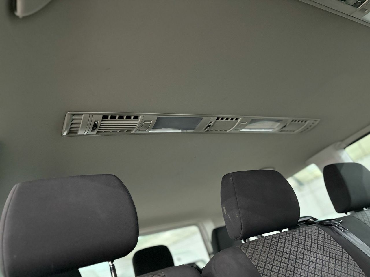 Volkswagen Caravelle CORTA 2.0 TDI 81KW (110CV) BMT  - Foto 2