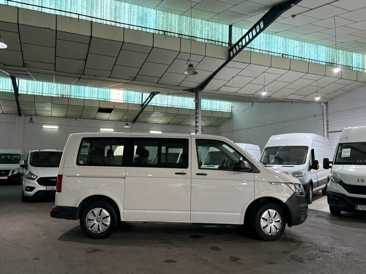 Volkswagen Caravelle CORTA 2.0 TDI 81KW (110CV) BMT  - Foto 2
